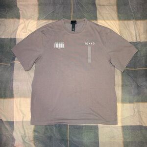 H&M Gray Tokyo Graphic Tee